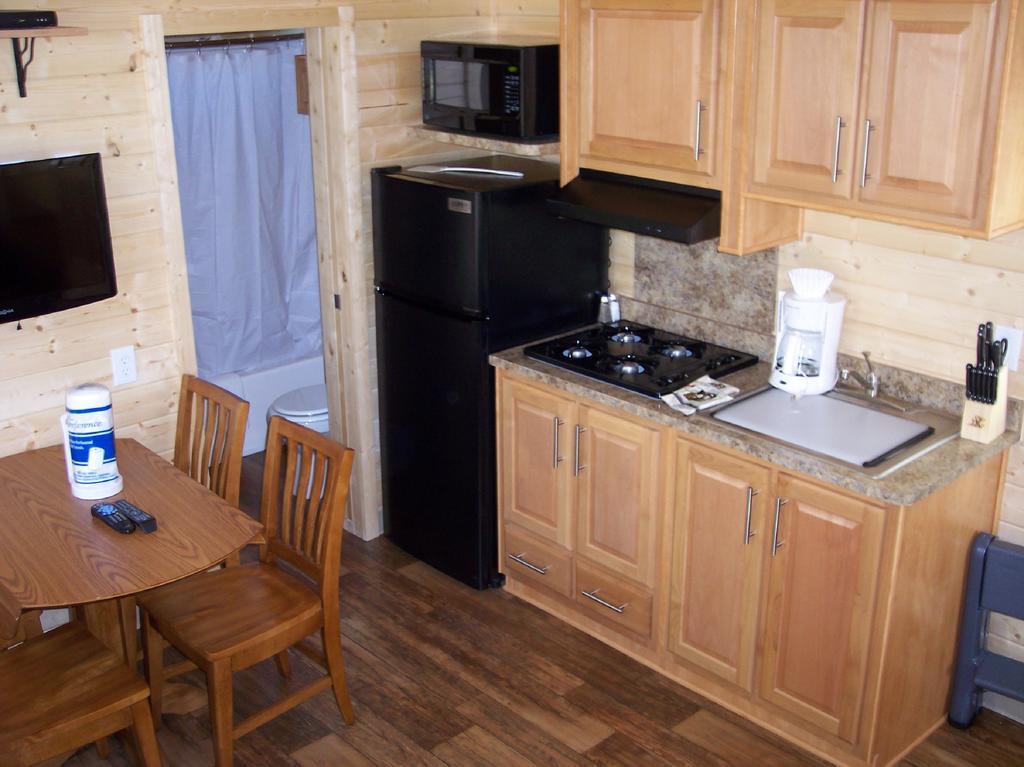 Russian River Camping Resort Cottage 7 Cloverdale Eksteriør billede