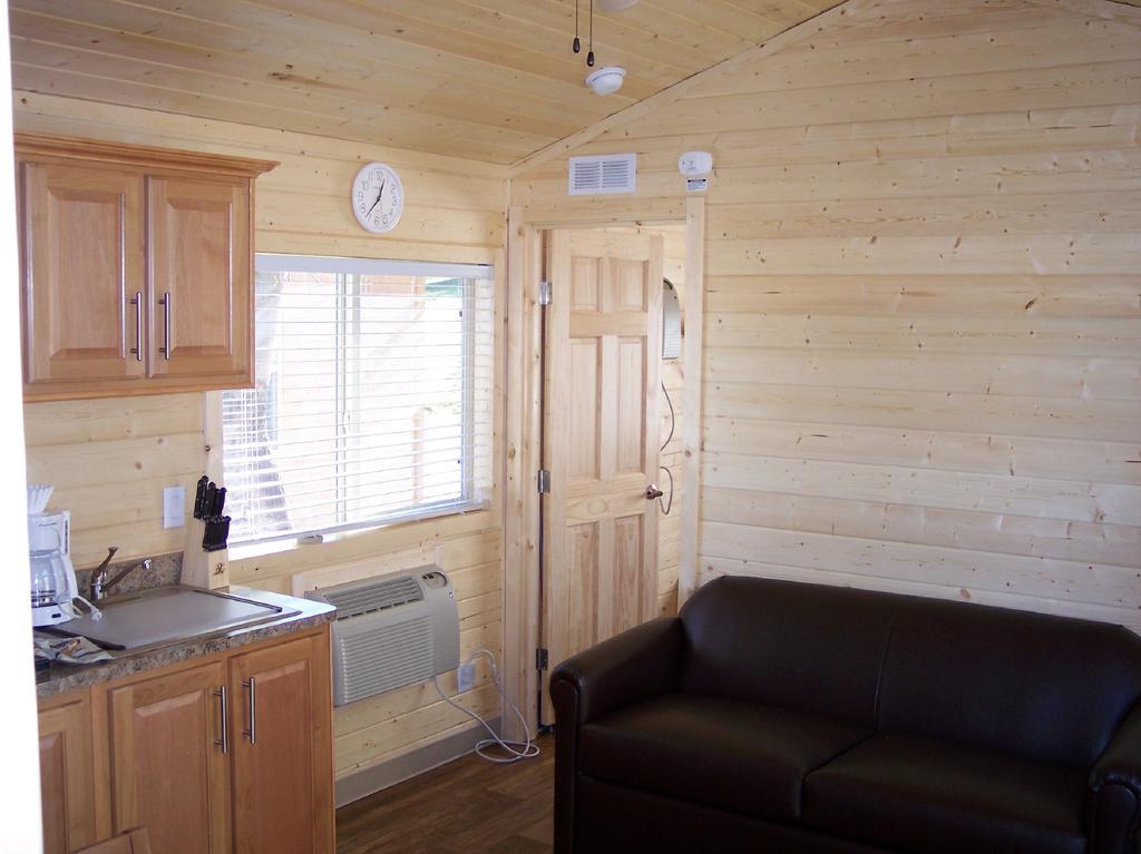 Russian River Camping Resort Cottage 7 Cloverdale Eksteriør billede